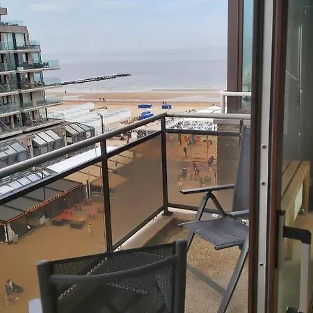 Appartement Met Zeezicht Op Het Van Bunnenplein Daire Knokke-Heist